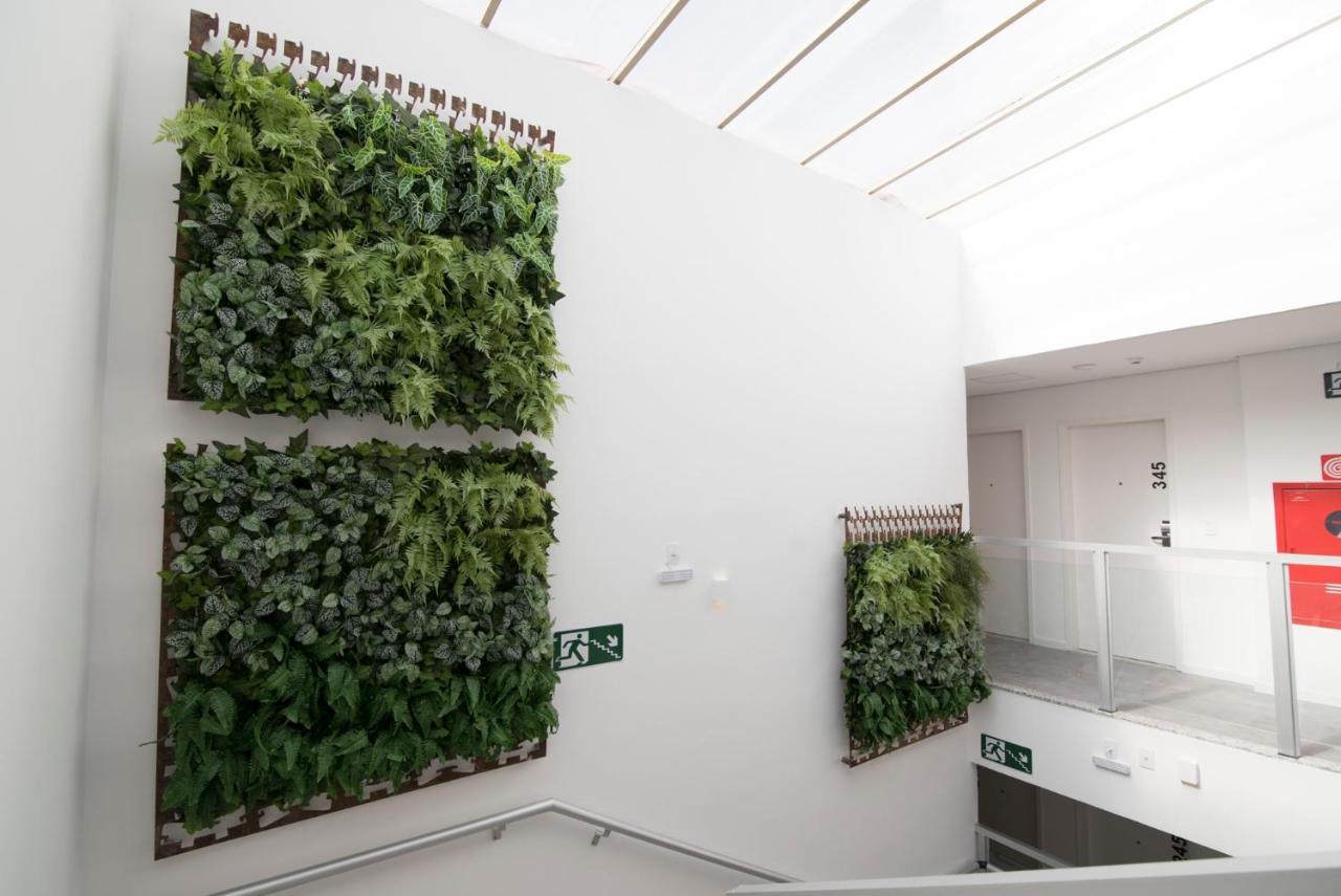 Hotel H2 Congonhas Congonhas  Esterno foto Living wall